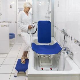 ELEVATEUR DE BAIN ORCA INVACARE 