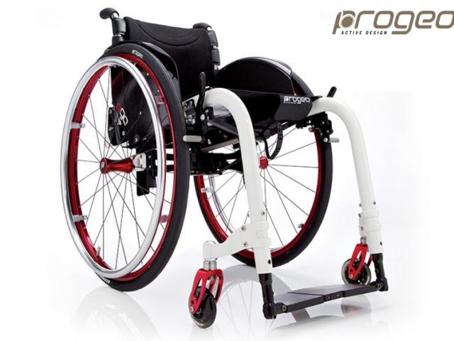 EGO : fauteuil roulant pliable