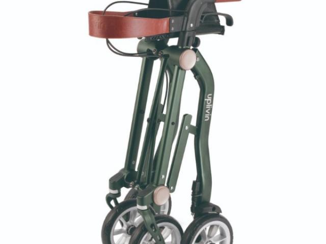 ROLLATOR COMPACT DE MARQUE MOBIO, 4 ROUES 