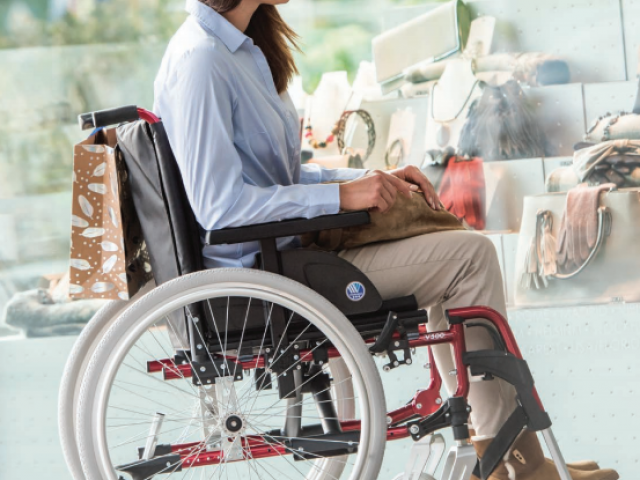 Fauteuil-roulant-manuel, léger : V500 Vermeiren 